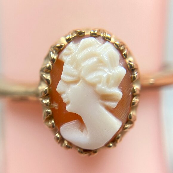 10k Solid Yellow Gold Vintage Genuine Carved Shell Cameo Estate Ring (size 5.75) - Picture 7 of 9